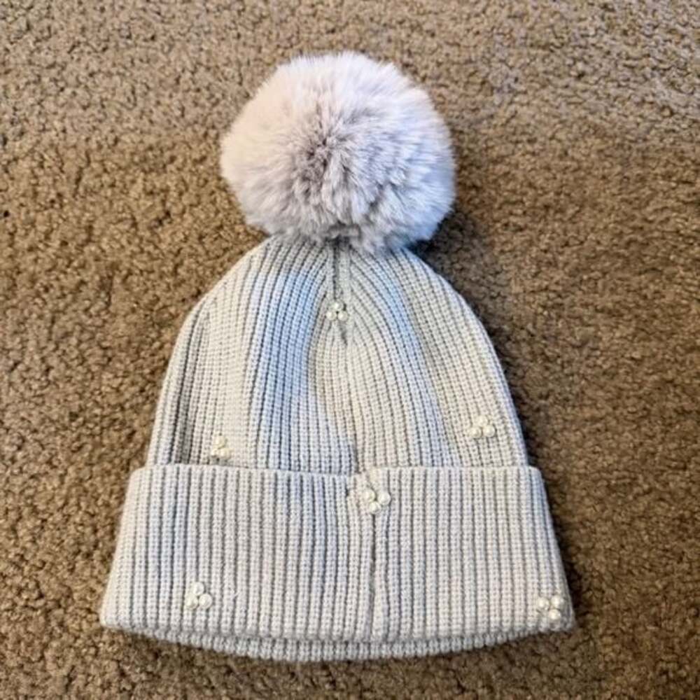 LC Lauren Conrad Light Gray Ribbed Knit Beanie Faux Pearl Pom Pom Winter Hat